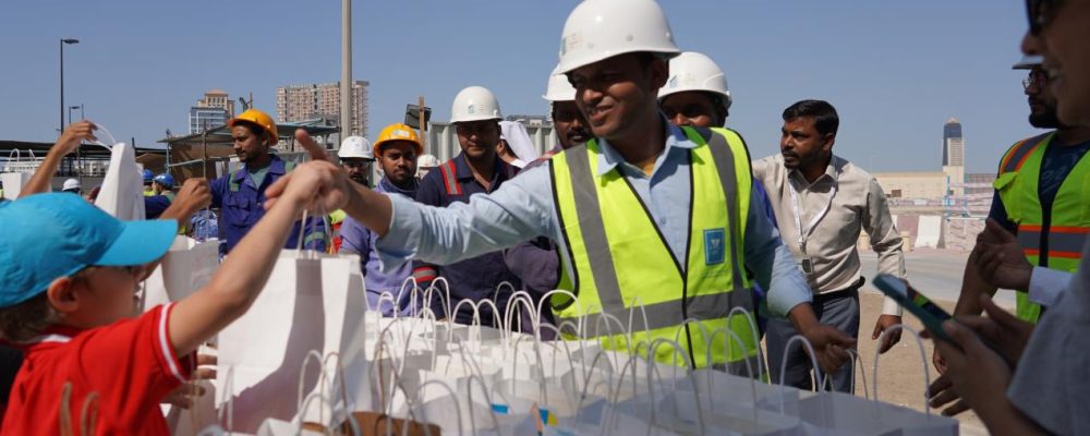Swiss International School Dubai Students Offers Thanks To Construction Workers